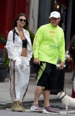 EMILY RATAJKOWSKI Walks Her Dog in New York 09/08/2018