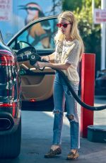 EMMA ROBERTS at a Gas Station in Los Feliz 09/23/2018