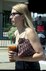 EMMA ROBERTS Leaves a Sarbucks in Brentwood 08/30/2018