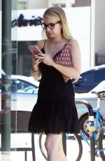 EMMA ROBERTS Leaves a Sarbucks in Brentwood 08/30/2018