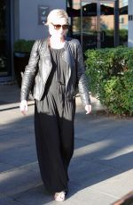 FAYE TOZE Leaves Her Hotel in London 09/21/2018