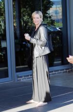FAYE TOZE Leaves Her Hotel in London 09/21/2018