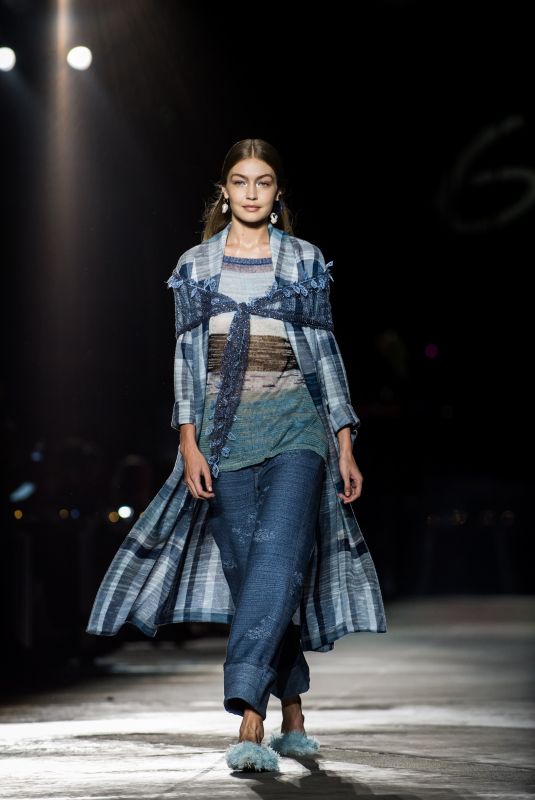 GIGI HADID at Missoni Runway Show at Milan Fashion Week 09/22/2018