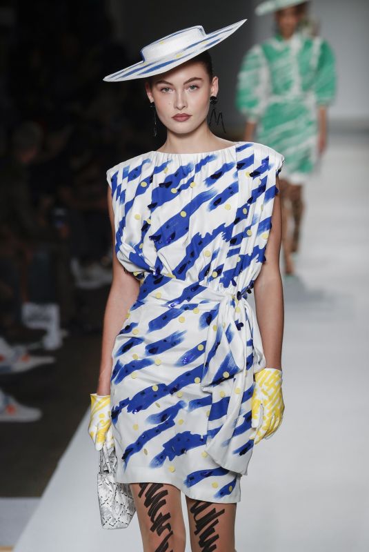 GRACE ELIZABETH at Moschino Runway Show at Milan Fashion Week 09/20/2018