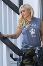 GWEN STEFANI Out and About in Los Angeles 09/22/2018