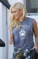 GWEN STEFANI Out and About in Los Angeles 09/22/2018