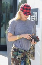GWEN STEFANI Out and About in West Hollywood 09/21/2018