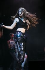 HAILEE STEINFELD Performs at Voicenotes Tour in Tampa 08/31/2018