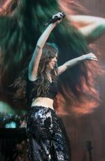 HAILEE STEINFELD Performs at Voicenotes Tour in Tampa 08/31/2018