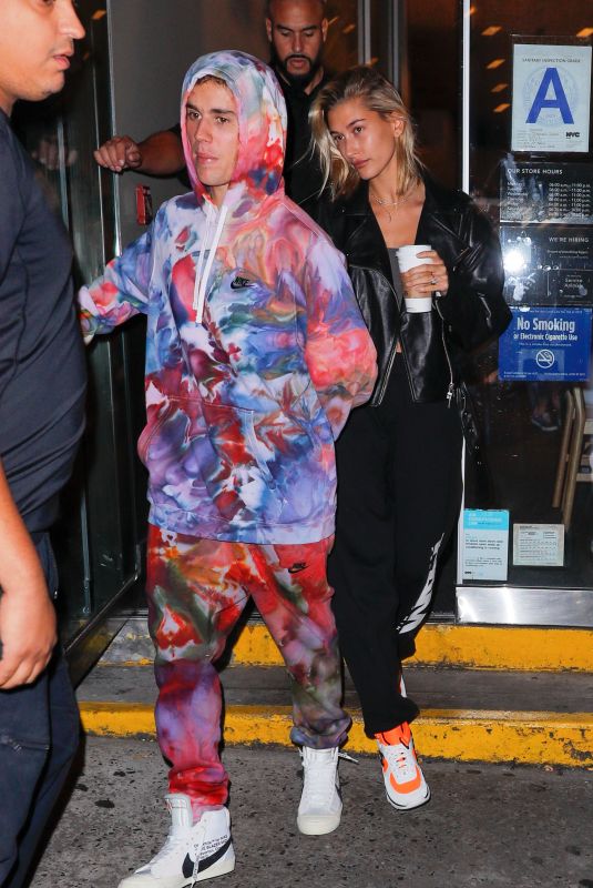 HAILEY BALDWIN and Justin Bieber Leaves Staarbucks in New York 09/15/2018