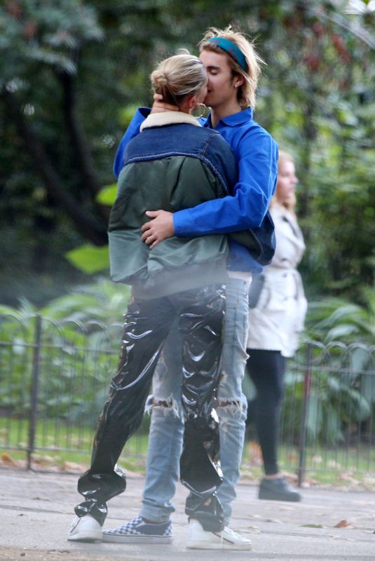 HAILEY BALDWIN and Justin Bieber Out in London 09/17/2018