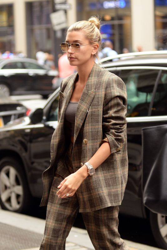 HAILEY BALDWIN Arrives at a Business Meeting in New York 09/07/2018