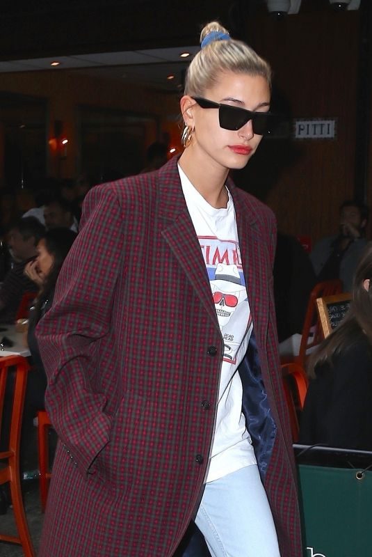 HAILEY BALDWIN Out at New York Fashion Week 09/08/2018