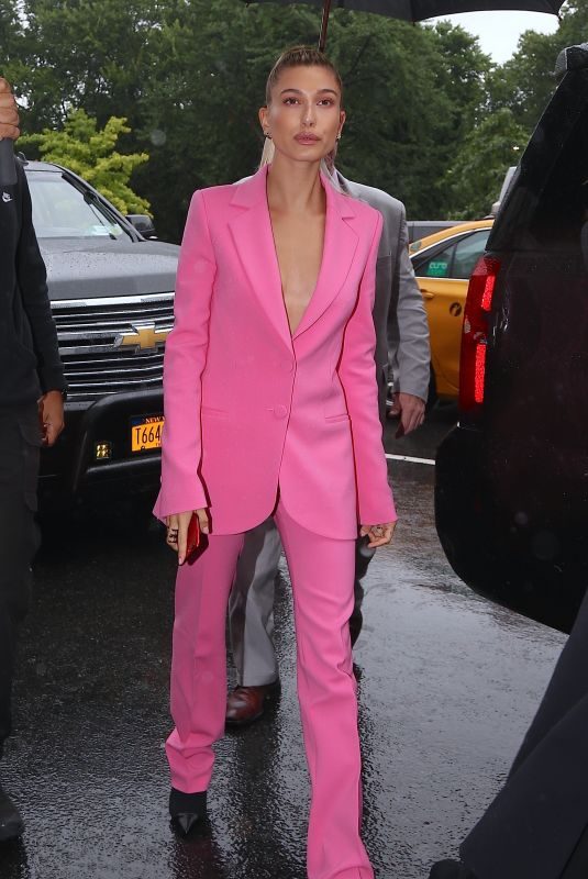 HAILEY BALDWIN Out in New York 09/10/2018
