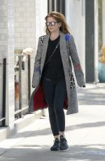 ISLA FISHER Out Shopping in Los Angeles 09/13/2018