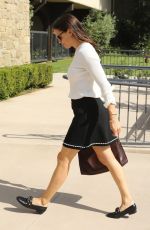 JENNIFER GARNER Arrives at a Church in Brentwood 09/09/2018
