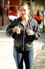 JENNIFER GARNER Heading to a Gym in New York 09/05/2018