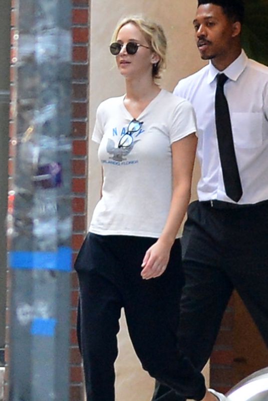 JENNIFER LAWRENCE Out in New York 09/18/2018