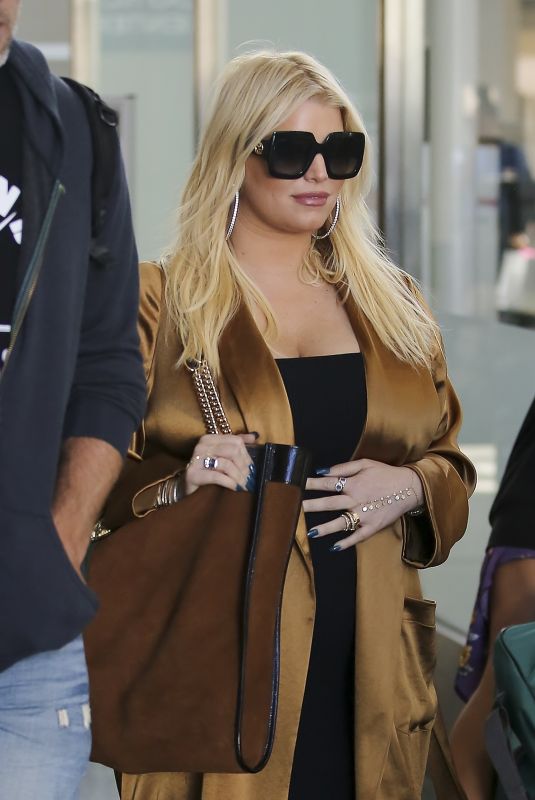 JESSICA SIMPSON at Los Angeles International Airport 09/21/2018