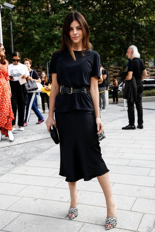 JULIA RESTOIN Arrives at Alberta Ferretti Fashion Show in Milan 09/19/2018