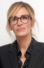 JULIA ROBERTS at Ben is Back Press Conference in Toronto 09/08/2018