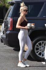 JULIANNE HOUGH in Tights Leaves a Gym in Los Angeles 09/12/2018