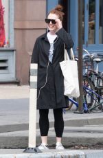 JULIANNE MOORE Heading to a Gym in New York 09/14/2018