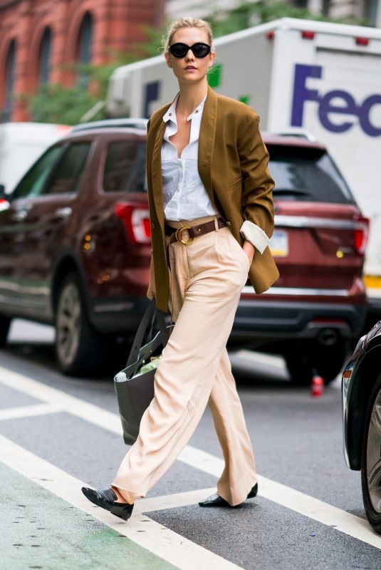 KARLIE KLOSS Out and About in New York 09/28/2018