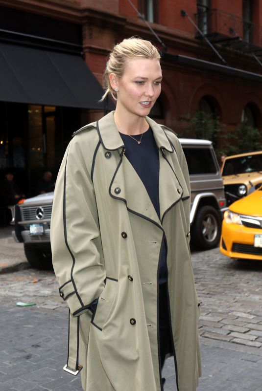 KARLIE KLOSS Out in New York 09/08/2018