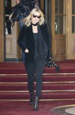 KATE MOSS Leaves Her Hotel in Paris 09/26/2018