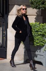 KATE MOSS Leaves Her Hotel in Paris 09/26/2018
