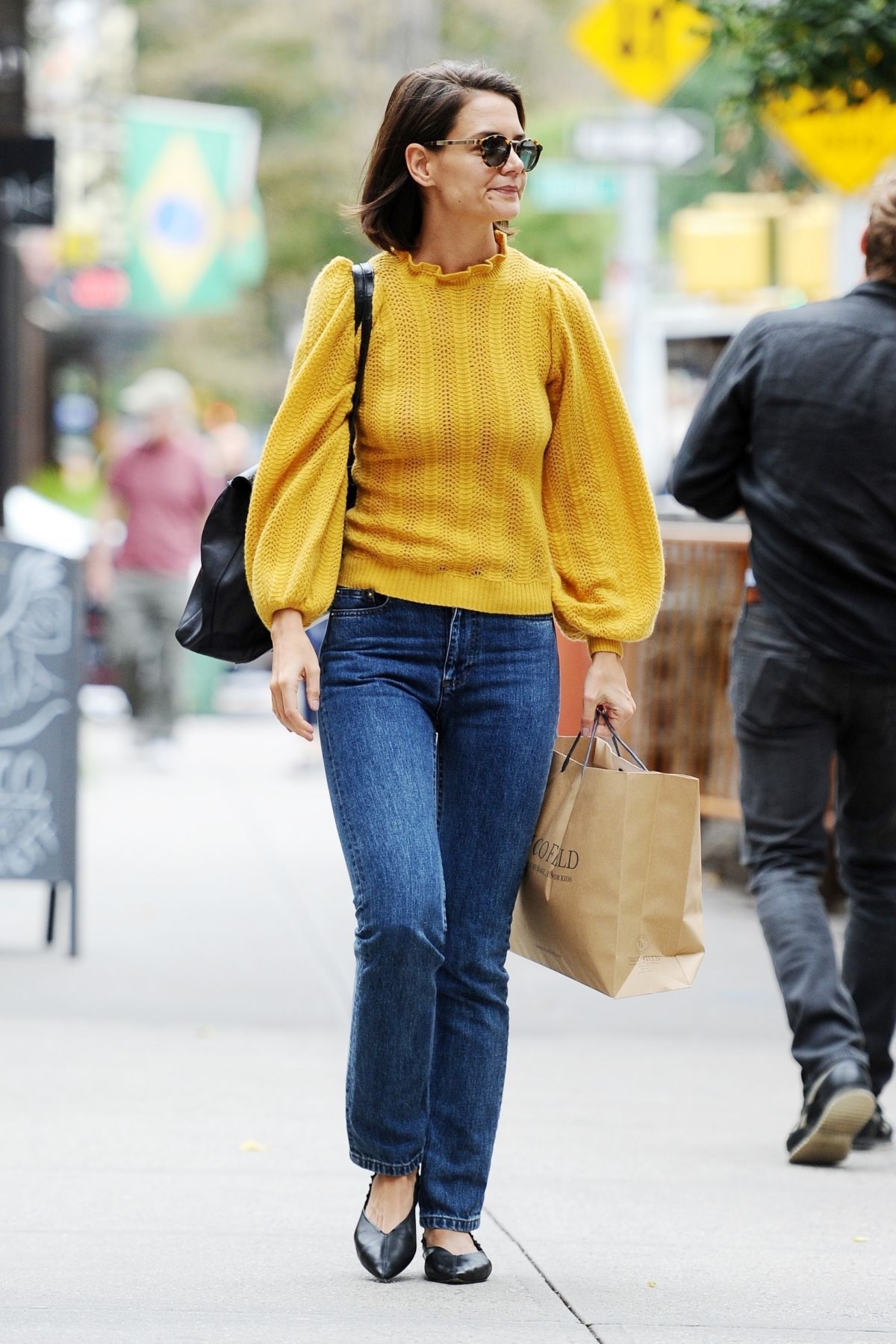 KATIE HOLMES Out Shopping in New York 09/21/2018 – HawtCelebs