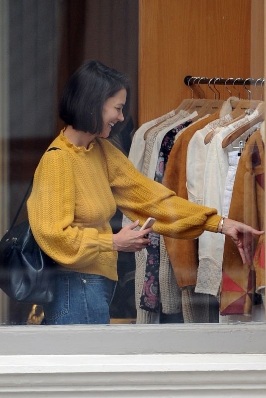 KATIE HOLMES Shopping at Isabel Marant and Trico Field in New York 09/21/2018