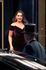 KELLY BROOK Leaves Dorchester Hotel in London 09/10/2018