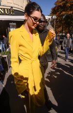 KENDALL JENNER Leaves L