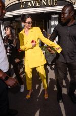 KENDALL JENNER Leaves L