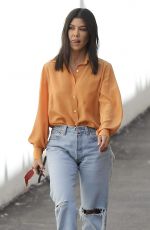 KOURTNEY KARDASHIAN Leaves a Studio in Calabasas 09/12/2018