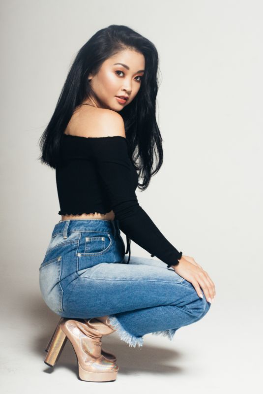 LANA CONDOR for Nasty Gal, August 2018