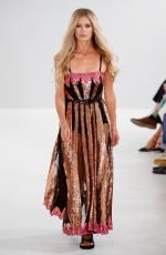 LAURA BAILEY at Temperley Runway Show at London Fashion Week 09/15/2018