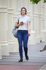 MARY ELIZABETH WINSTEAD Out and About in New York 09/18/2018