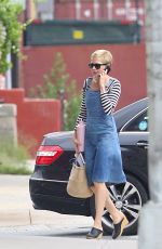 MICHELLE WILLIAMS Out Shopping in New York 09/26/2018