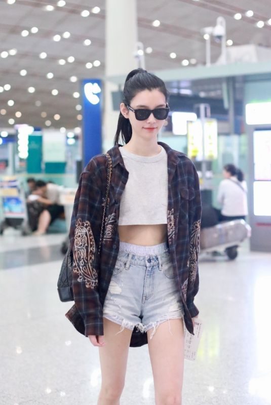 MING XI at Airport in Beijing 09/05/2018
