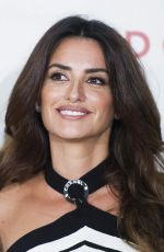 PENELOPE CRUZ at Todos Lo Saben Photocall in Madrid 09/12/2018