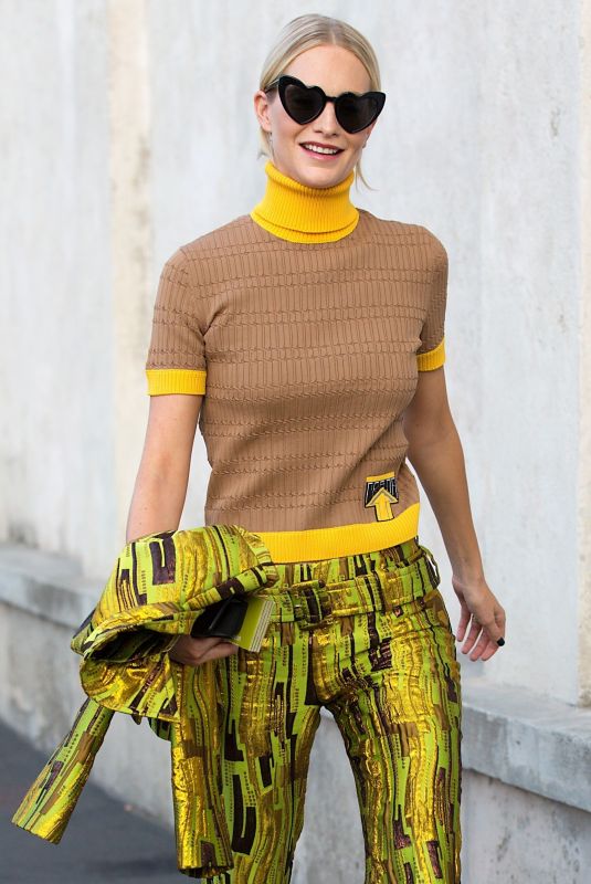 POPPY DELEVINGNE at Moschino Fashion Show at MFW in Milan 09/20/2018