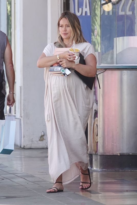 Pregnant HILARY DUFF Out for Frozen Fruit Cup in Los Angeles 09/10/2018