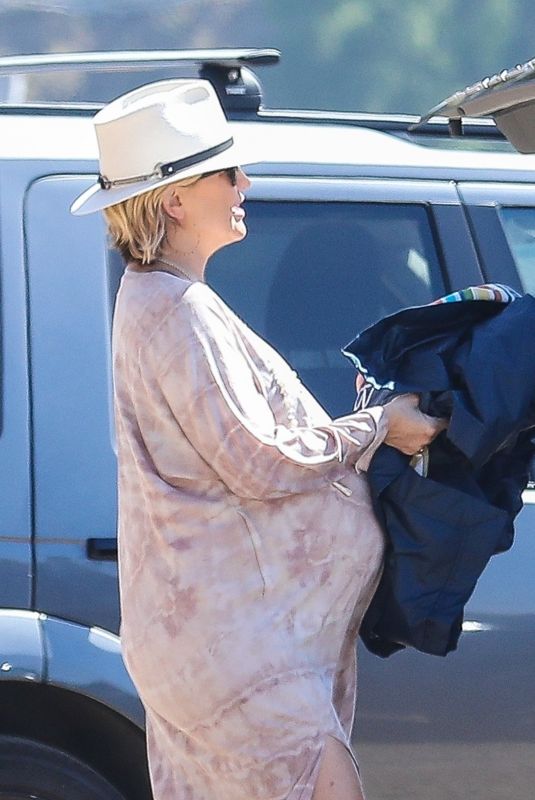 Pregnant KATE HUDSON at Soccer Practice in Malibu 09/23/2018