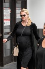 Pregnant KATE UPTON at Los Angeles Intarnational Airport 09/27/2018