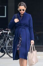 Pregnant PIPPA MIDDLETON Leaves a Gym in London 09/25/2018