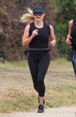 REESE WITHERSPOON Out Jogging in Los Angeles 09/01/2018