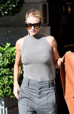 ROSIE HUNTINGTON-WHITELEY Laves Ritz Hotel in Paris 09/26/2018